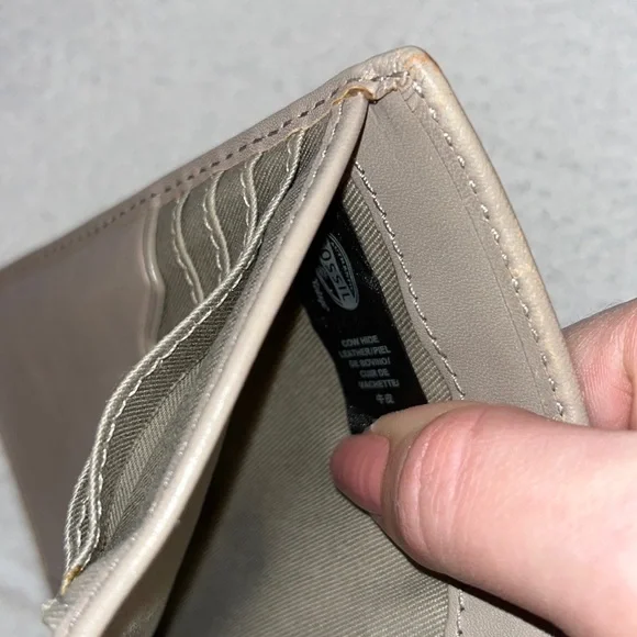 Fossil Wallet - Picture 7 of 12